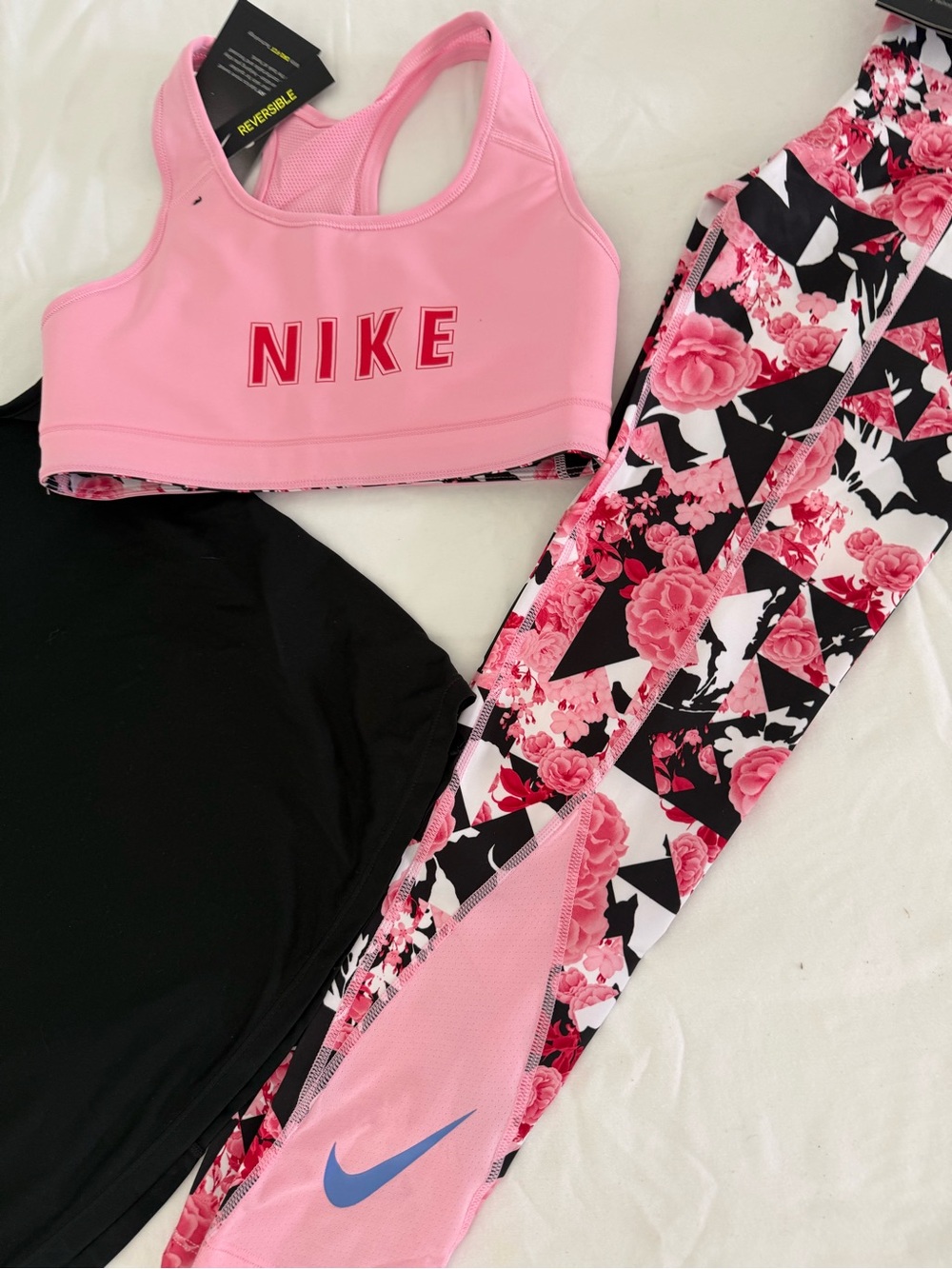 Girls Nike Pink Sports Bra, Black Tank & Pink Floral Leggings Sz L 12-14 - Picture 6 of 9